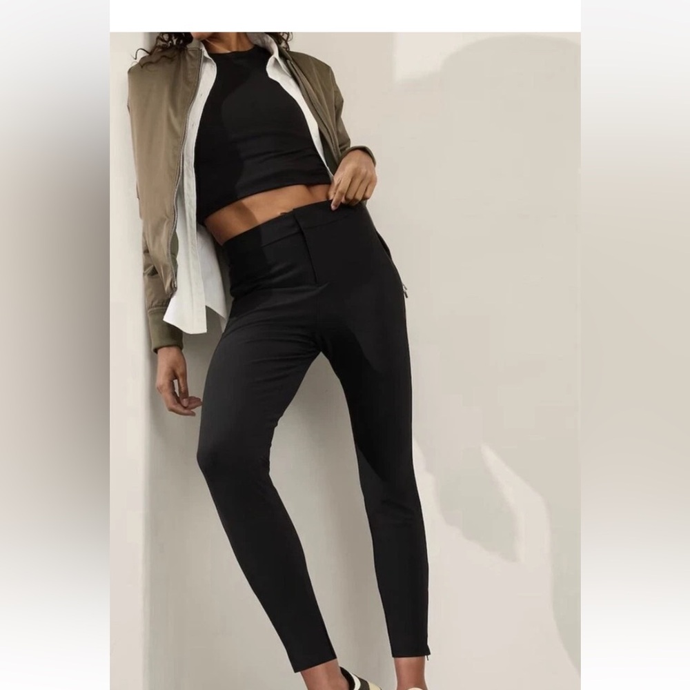 New-Athleta-2P-Black- stellar tight legging mid rise slim pants. 410508.